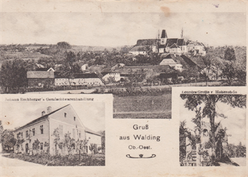 Die Ansichtskarte von Walding stammt ungefähr aus dem Jahr 1925 und zeigt u.a. die Lourdesgrotte mit der Statue des Hl. Nepomuk und das Kaufhaus Rechberger.